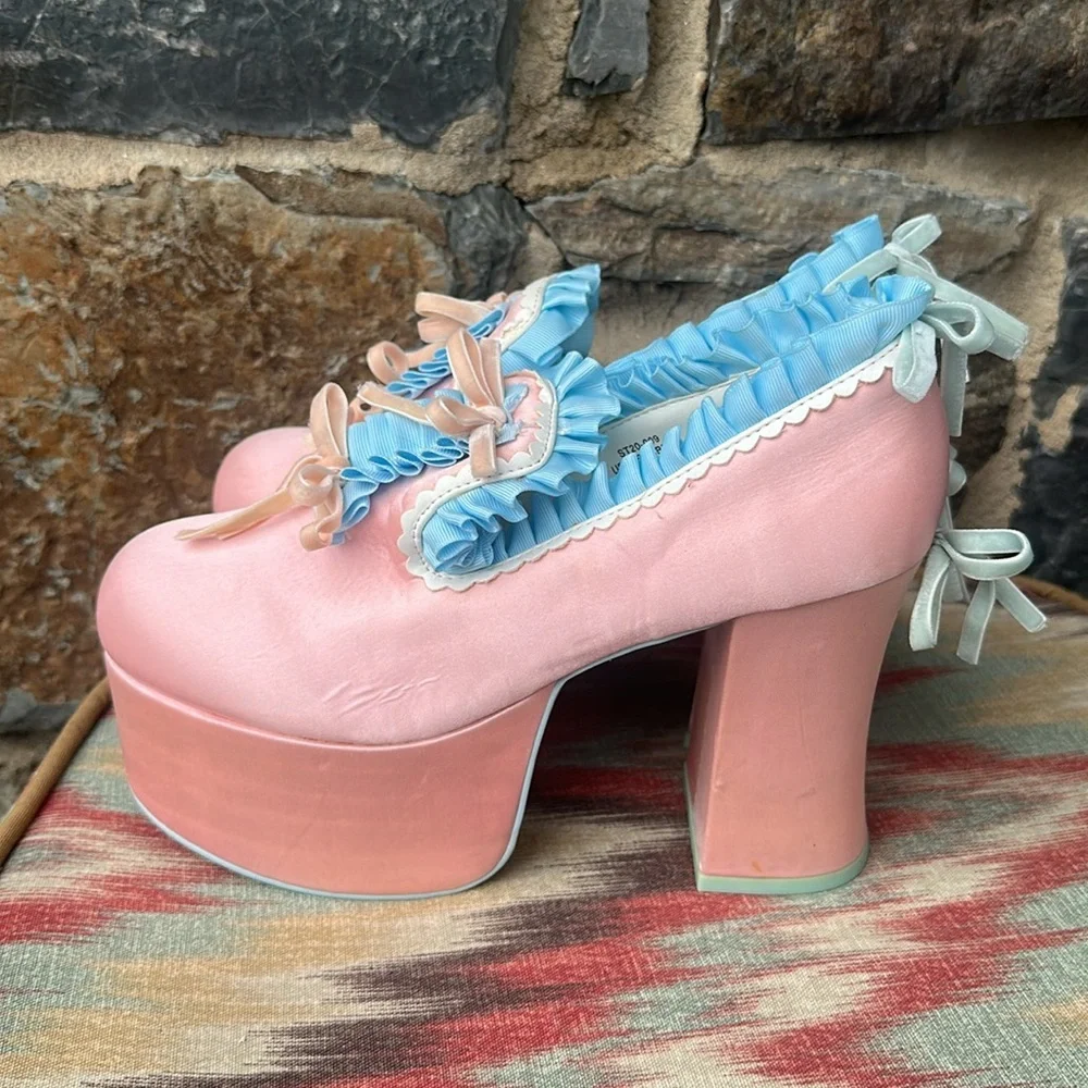 Sugar Thrillz Pastel Pink Platform Heels – Size 9M – Blue Ruffle Trim Velvet Bow